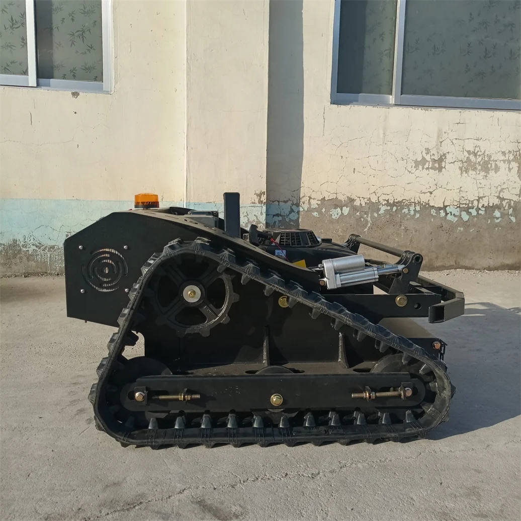 Single-Cylinder Four-Stroke Self-Powered Dynamo Remote Control Slope Grass Cutter