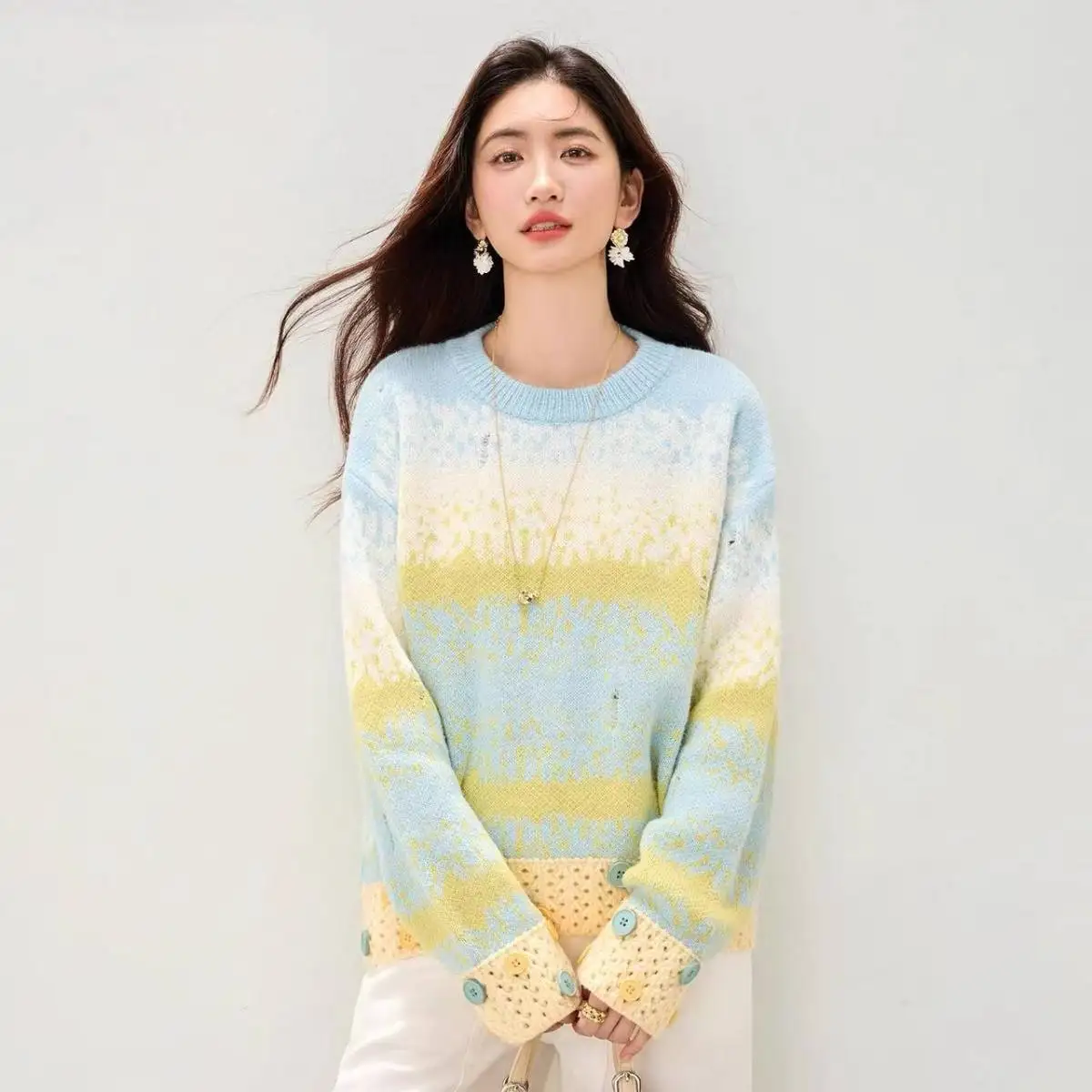 سترة متماسكة ملونة مع زر تفصيل للربيع والخريف للنساء نمط حلو غير رسمي فضفاض مناسب قصير الطول رقبة دائرية #5