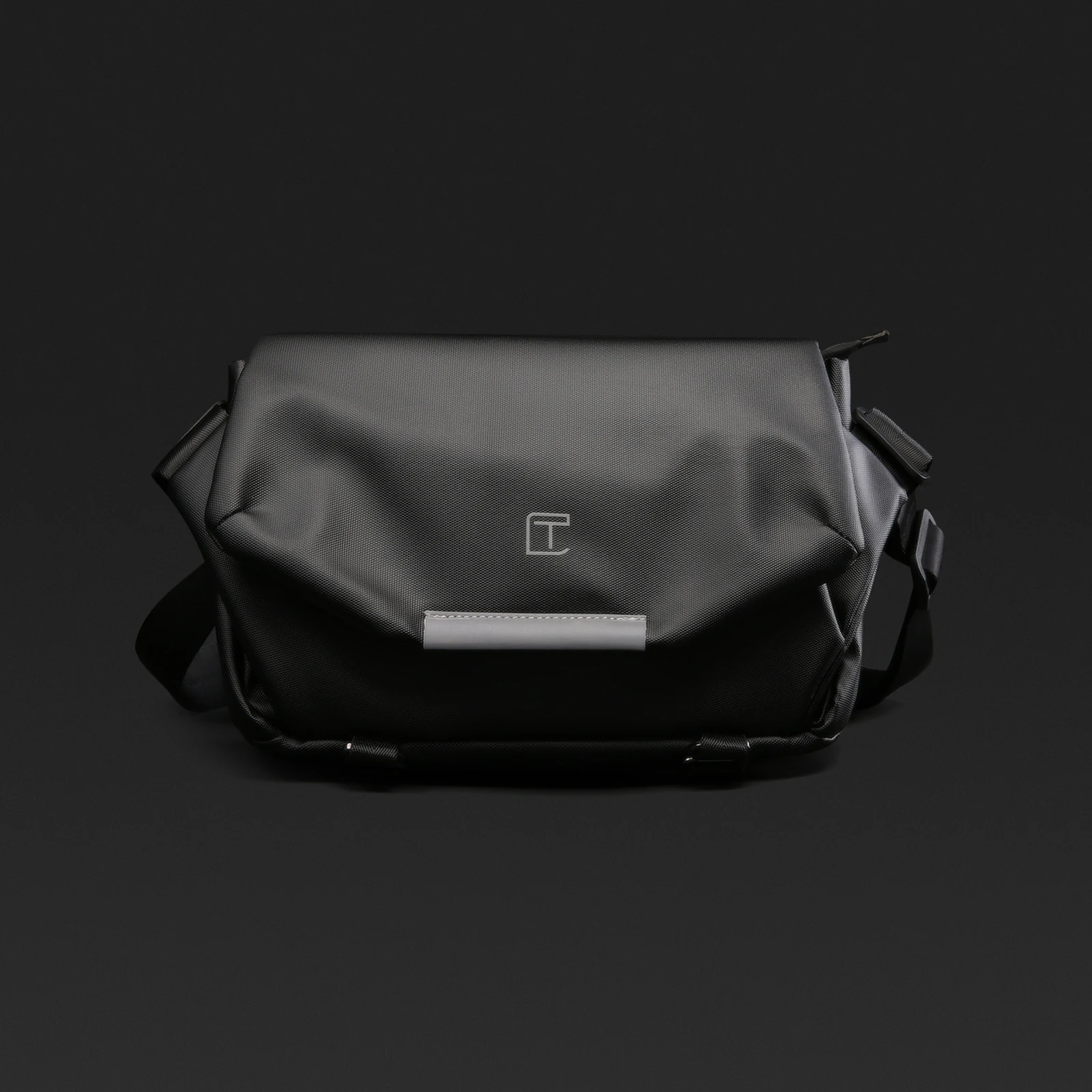 2026 Waterproof Sling Bag For Men Crossbody Shoulder Bag With Multi-pocket Casual Messenger Bag For Work Travel Cycling