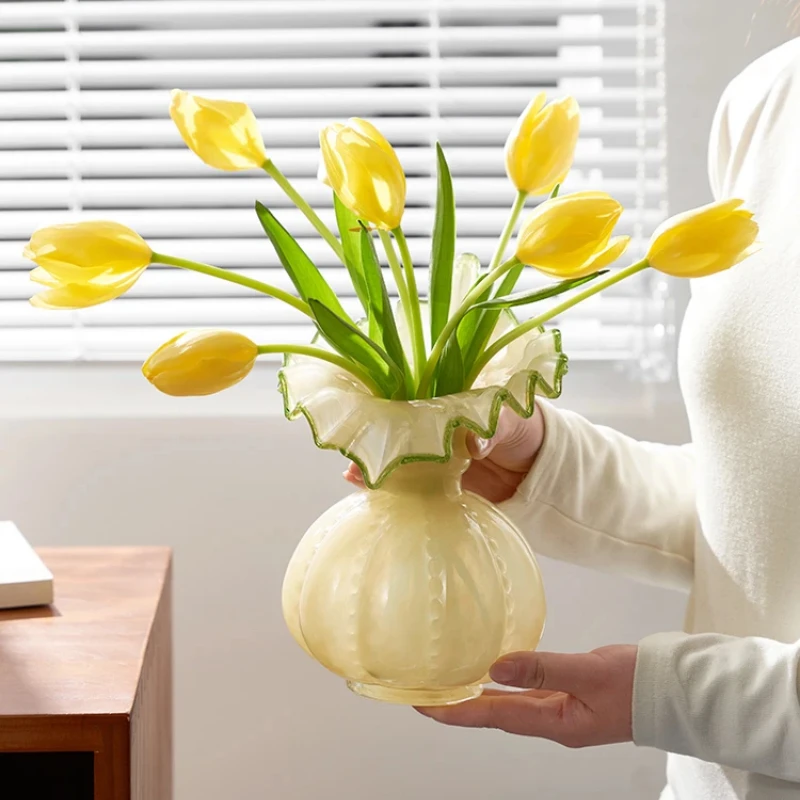 Shaped Glass Vase Wave Edge European Floral Bottle Handmade Terrarium Vase Flower Accessories for Home Decorative Container