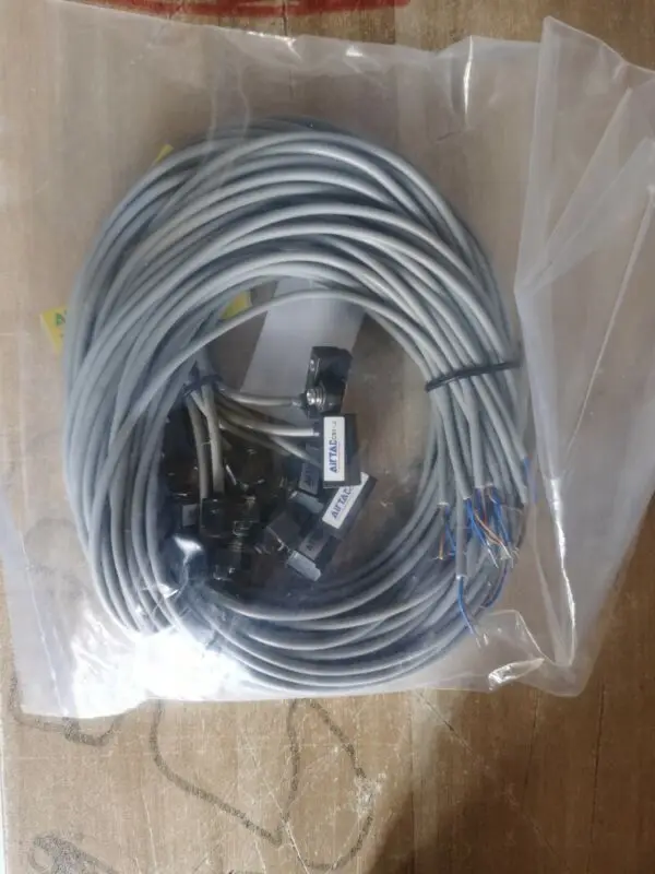 10PCS New AirTAC CS1J020 Magnetic Switches