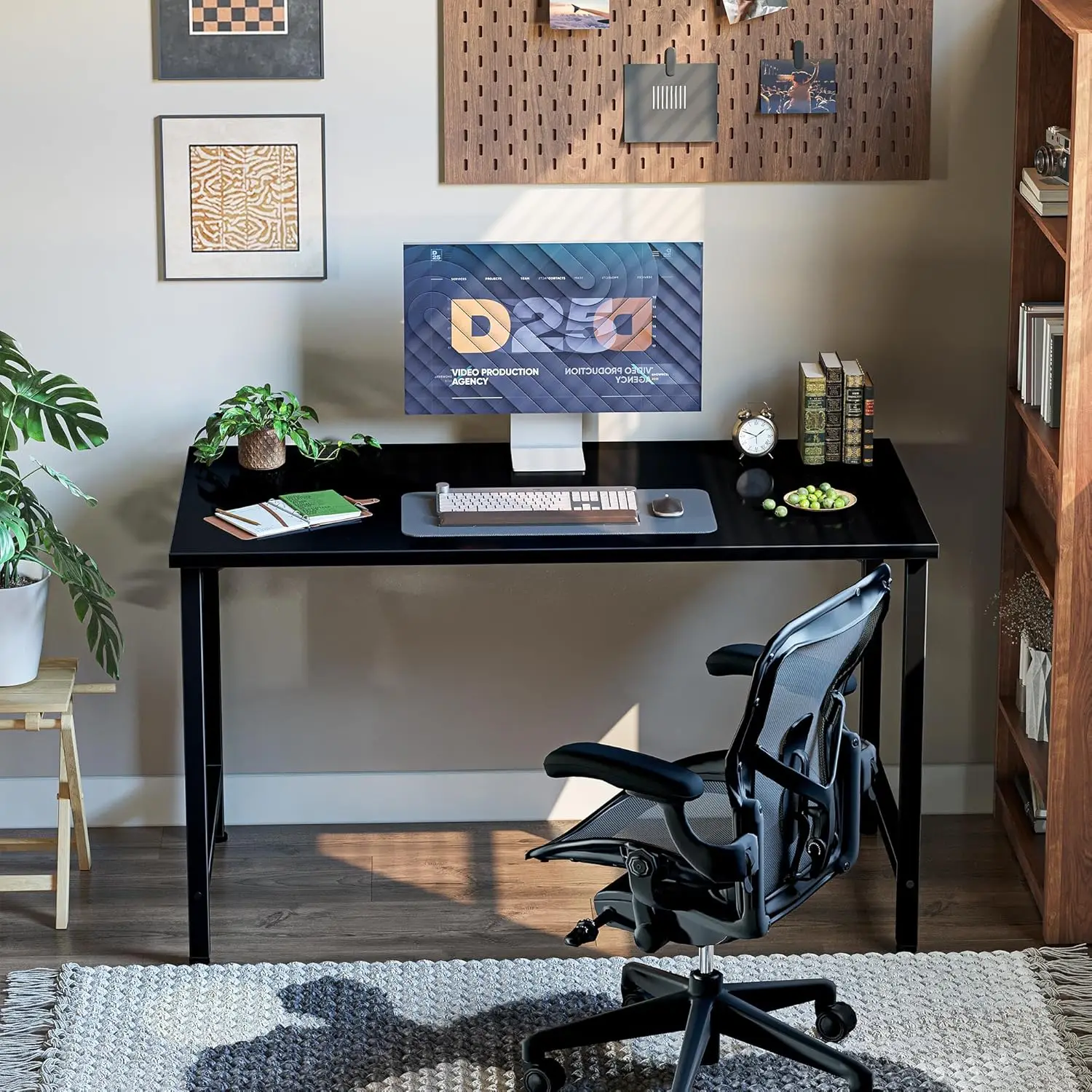 Gaming Desk Wood 40 Inch Basic Function All Seasons Black