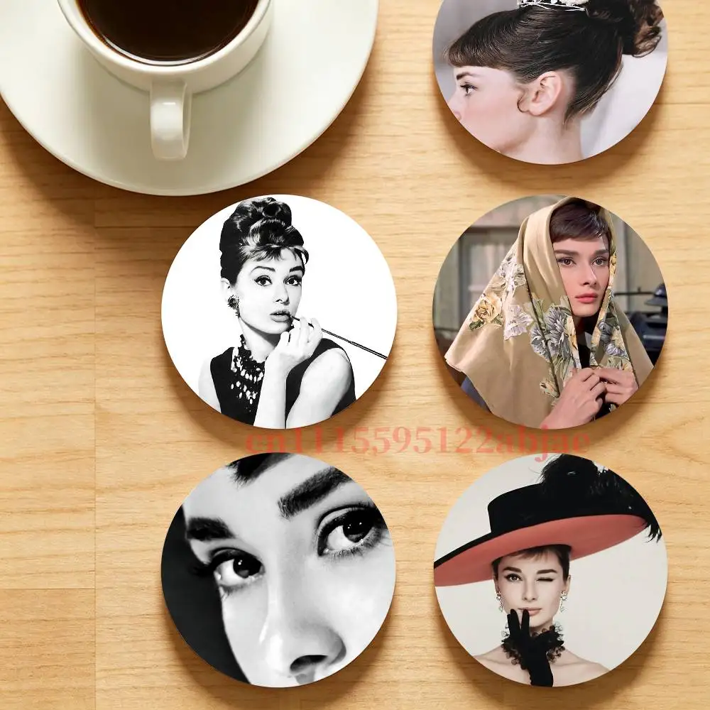 A-Audrey H-Hepburn Round Wooden Coaster Decorative Coffee Cup for Use in Coffee Shops Bars