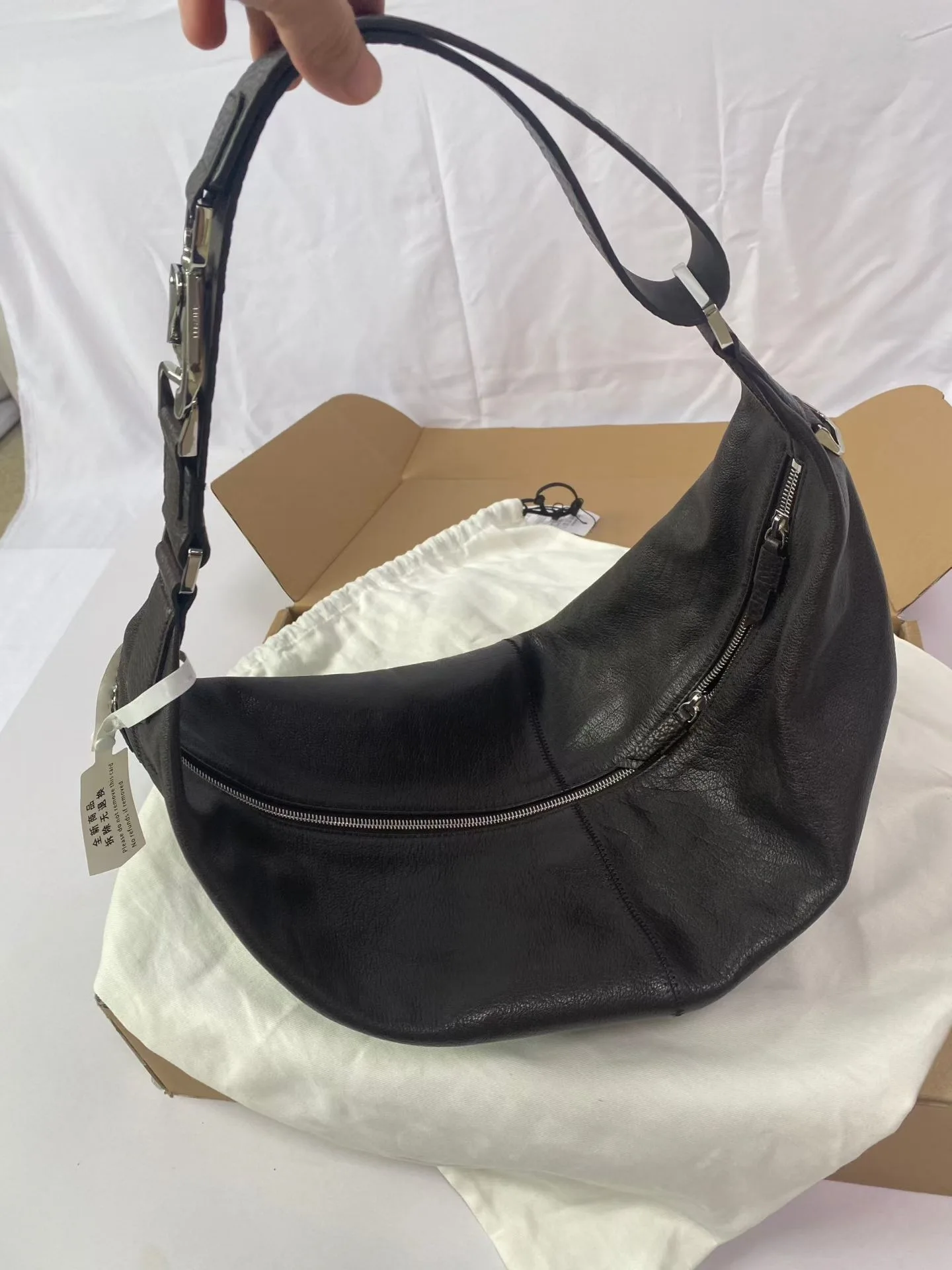 

2025 New Matte Dumpling Bag Casual Fashion Versatile Large Capacity Shoulder High Temperament Women's Bag