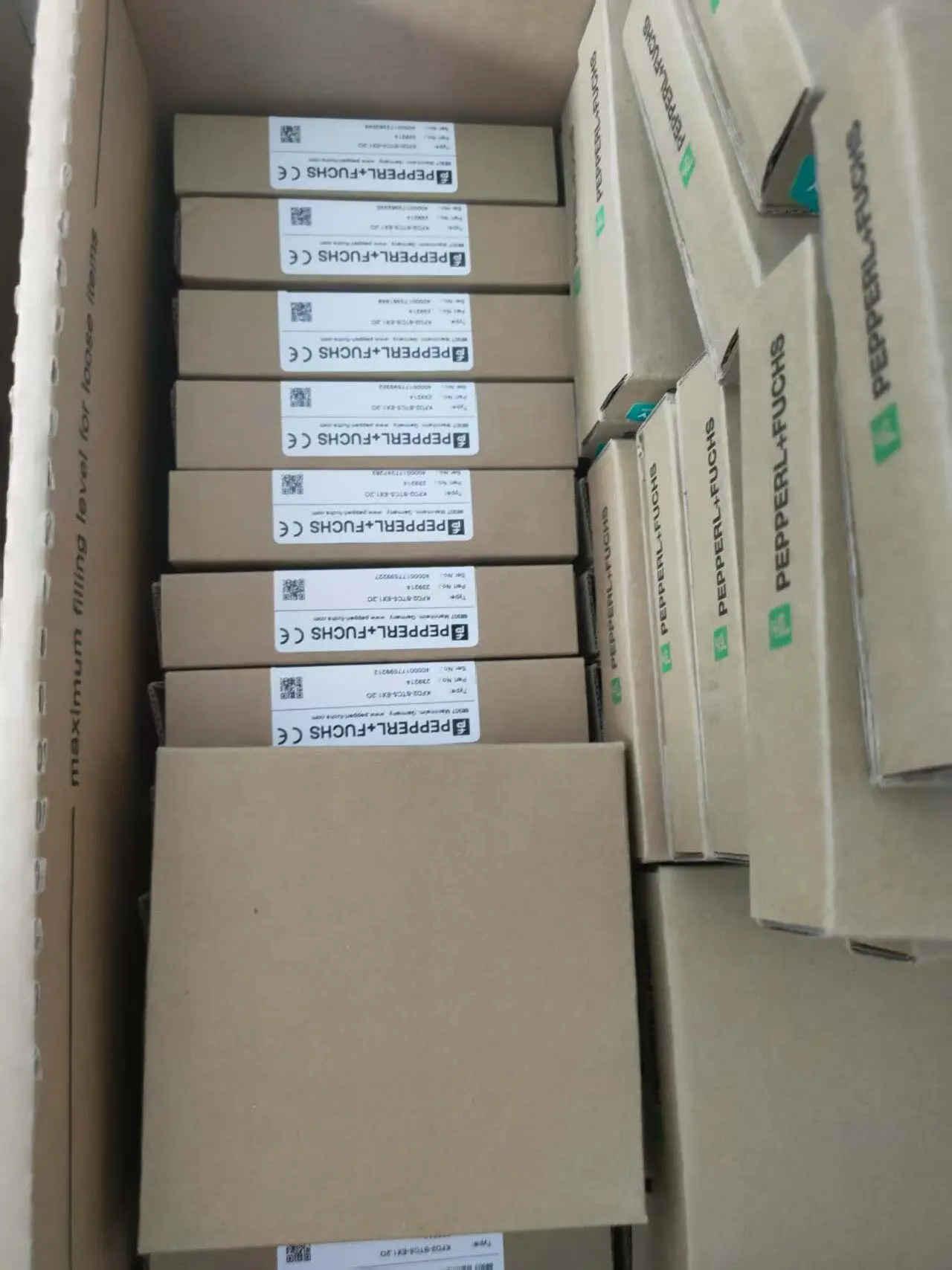 

Pepperl + Fuchs, Safety Barrier KFD2-ER-Ex1.W.LB KFD2-SH-Ex1.T.OP KFD2-SOT3-Ex1.LB