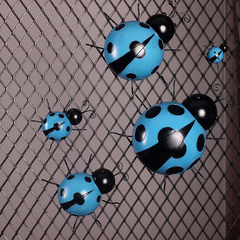 Faux Ladybug Ornament Outdoor Iron Sculpture – Garden Landscape Yard Villa Seven-Spot Ladybug