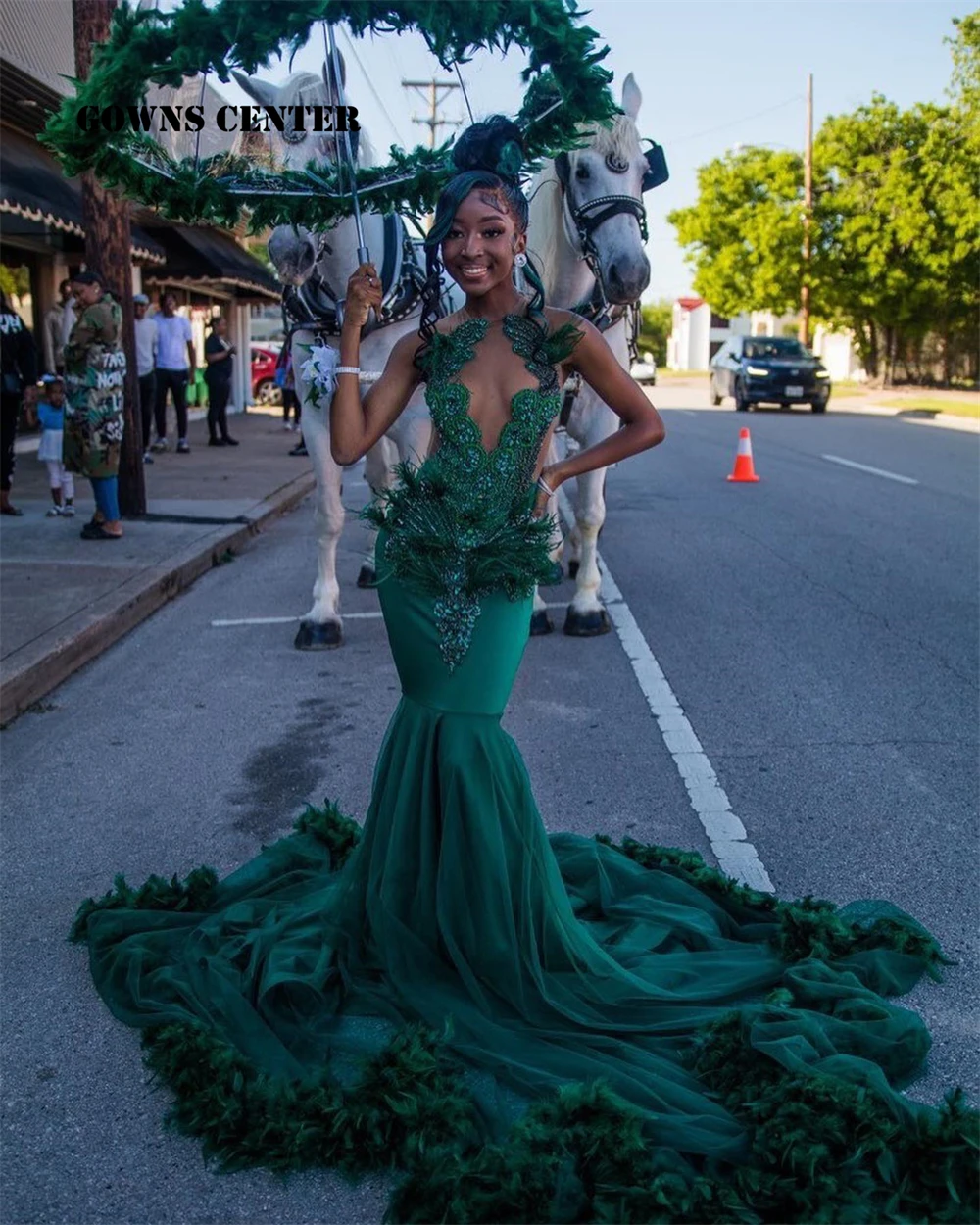 Emerald Green Feathers Rhinestones Mermaid Crystal Beading Prom Dresses Luxury Designer Party Black Girls Bespoke robe de bal