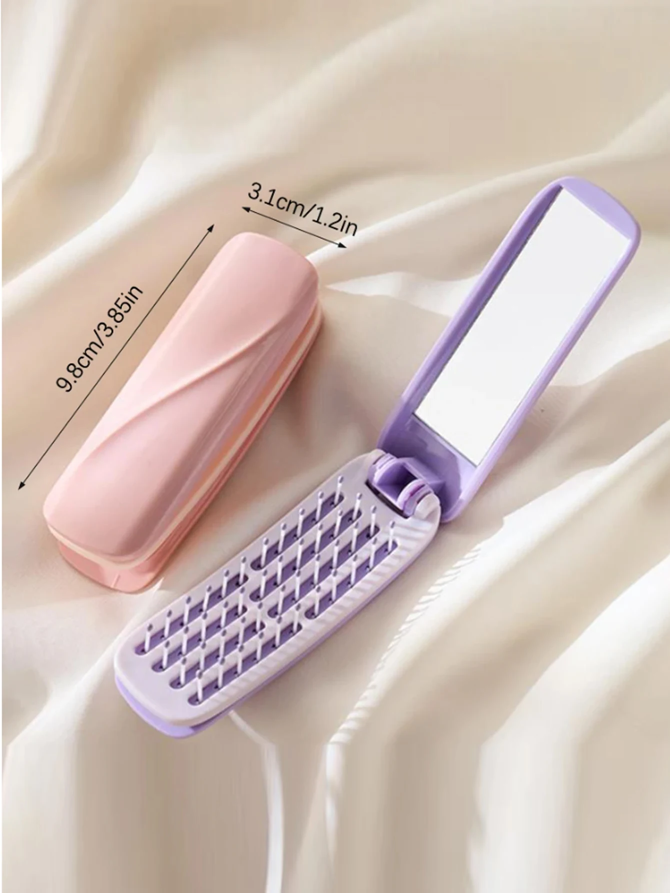 مشط محمول 2 في 1 قابل للطي مع مرآة لتدليك فروة الرأس ومشط وسادة هوائية للسفر مناسب لجميع أنواع الشعر