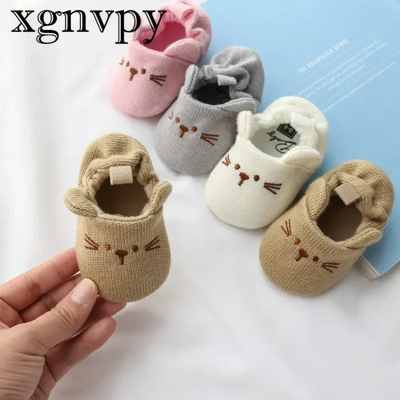 

xgnvpy Cartoon 0-1 Year Old Infant and Toddler Baby Shoe That Do Not Fall Off Knitted Woolen Shoes Baby Pre Step Shoes