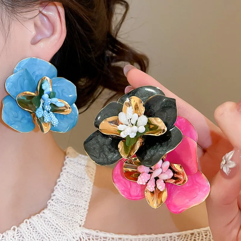 

Minar Hyperbole Black Pink Blue Orange Enamel Big Flowers Drop Earrings for Women Gold Plated Iron Alloy Party Holiday Jewelry