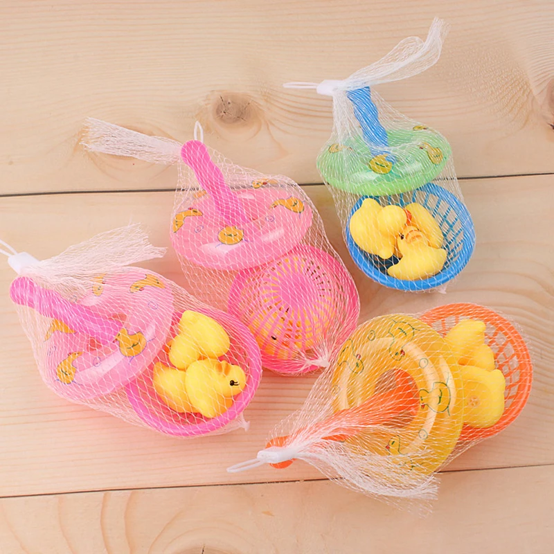 New 5Pcs/Set Kids Floating Bath Toys Mini Swimming Rings Rubber Yellow Ducks Fishing Net Washing Swimming Toddler Toys Water Fun