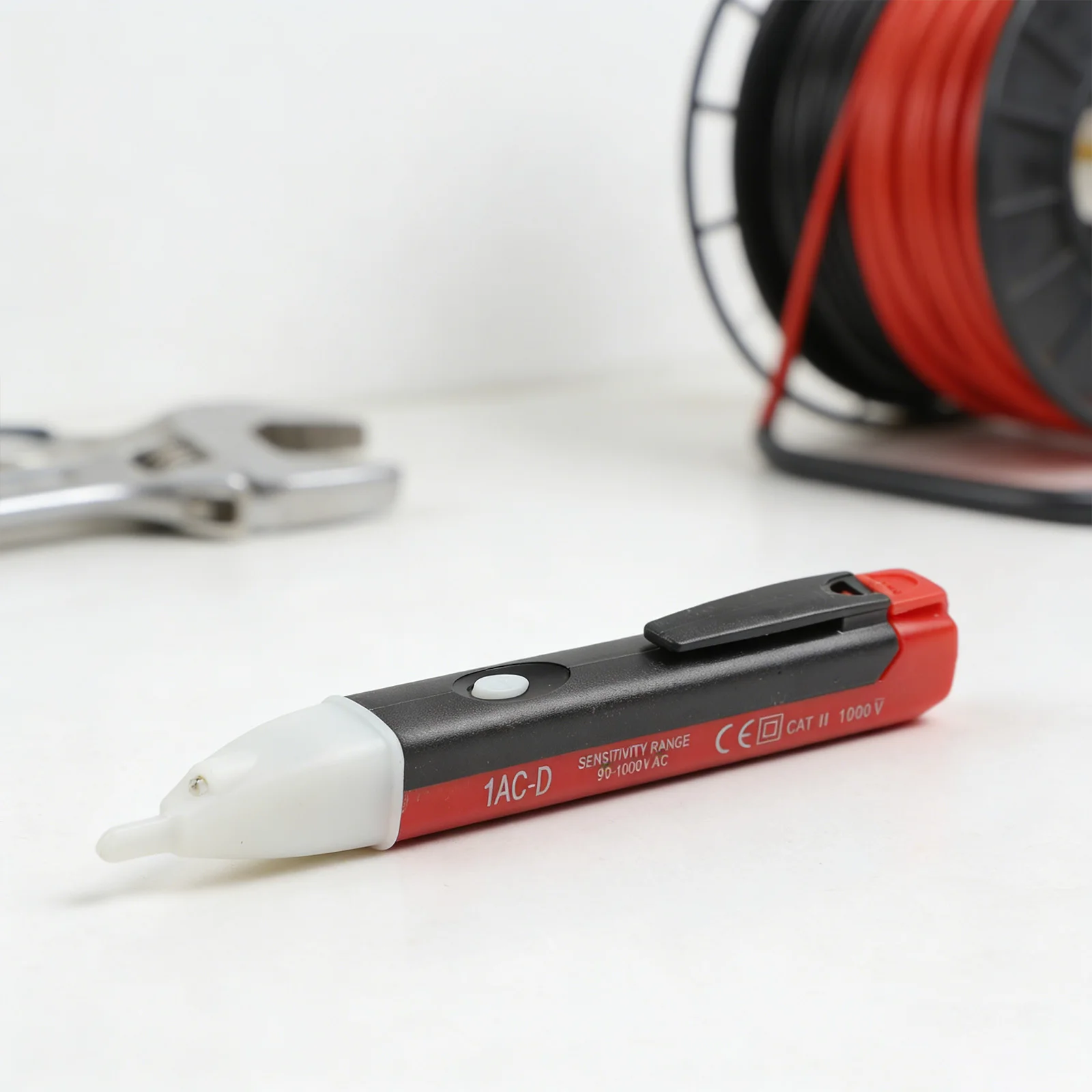 

Индукционный тестер напряжения для электриков VD02: многофункциональный, бесконтактный, светодиодный, ультрабезопасный, практичный (для дома)