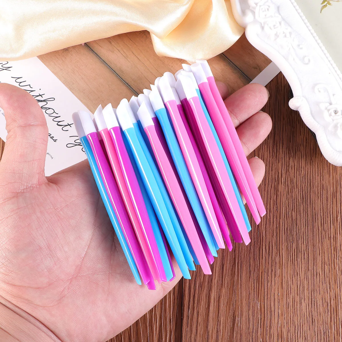 

30Pcs Nail Cleaning Stick Ergonomic Pusher for Polishing Nails and Removing Dirt Under Nail Manicure Art Tools