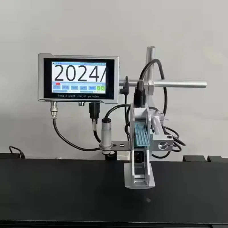 طابعة نافثة للحبر بخط التجميع الأوتوماتيكي بشاشة 4.3 بوصة، طابعة رمز الاستجابة السريعة عبر الإنترنت مع تاريخ الإنتاج