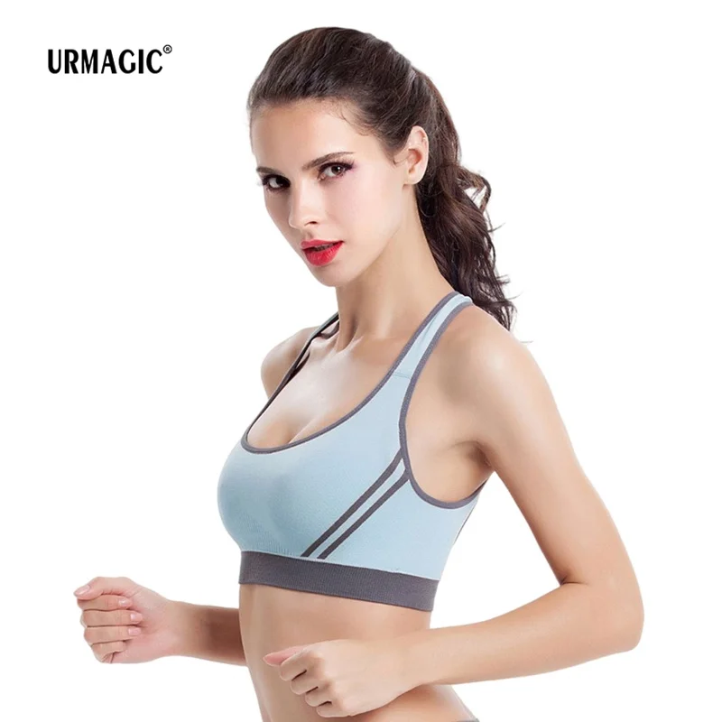 

Sports Bra for Women, Criss Cross Back Crop Tank Tops, Wirefree Workout Bras, Gym Yoga Activewear Underwear, Cut Out Padded Bra