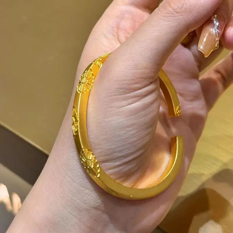Mylux Jewelry Women's 24K Gold (AU999) Daisy Luxury Bracelet | Openwork carved daisy, micro-diamond glow with magnetic buckle