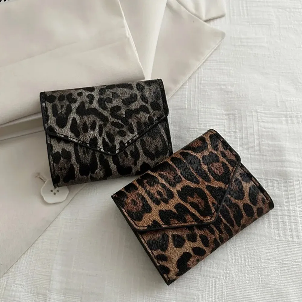 Portable Elegant Leopard Short Wallet PU Leather Korean Style Envelope Clutch Bag Card Holder Handbag Coin Purse Female