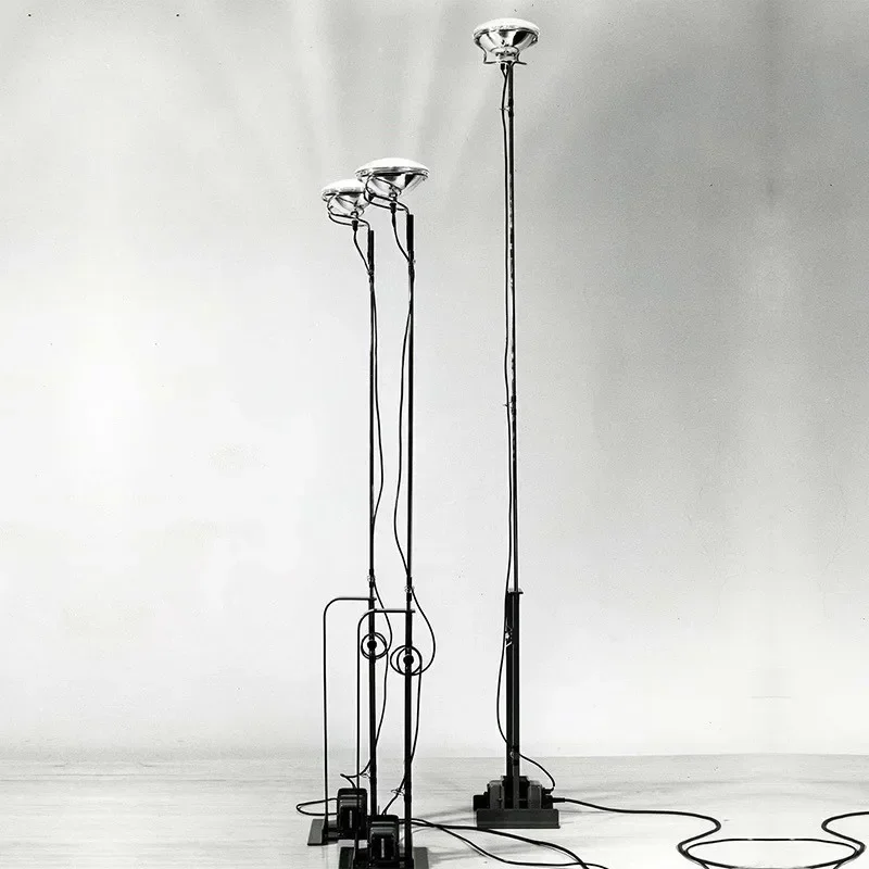 

Italian Iron Chromium Design Floor Lamp Suitable For Bedroom Floor Lamp Office Decoration Sofa Side Indoor Light