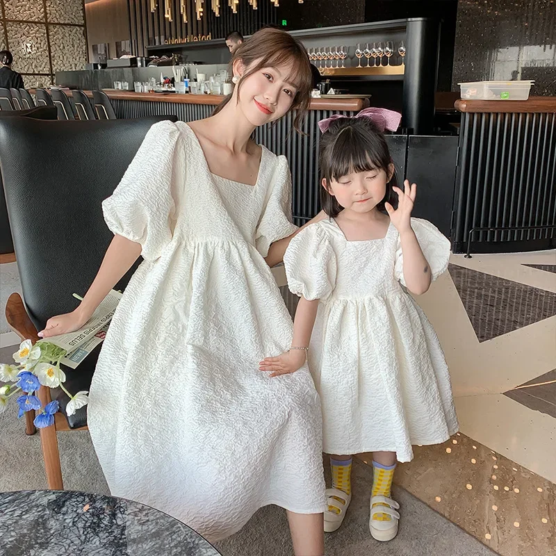 Mother and Daughter Matching White Dress Puff Sleeve Princess Party Mom and Baby Girls Wedding Equal Dress Mommy and Me Clothes