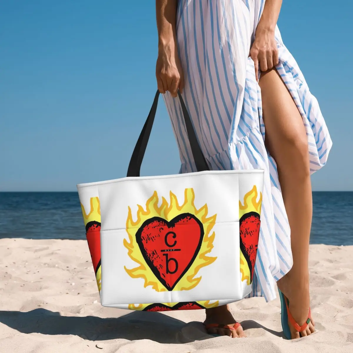 กระเป๋าโท้ทลายโลโก้ Heart ของ Clothes Over Bros กระเป๋าใส่ของไปทะเล กระเป๋ากีฬา กระเป๋าโยคะ กระเป๋าเดินทางขนาดใหญ่สำหรับผู้หญิง กระเป๋าฟิตเนส