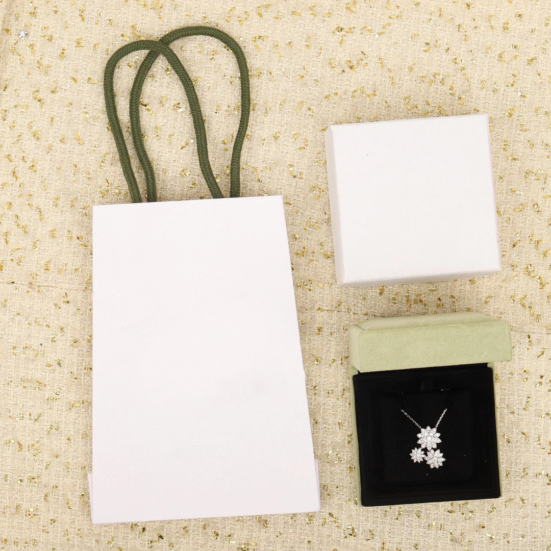 2022 New Designer Brand Pure 925 Sterling Silver Jewelry Clover Flower Lotus  Quality Fine Pendant Luxury Women Necklace Hot