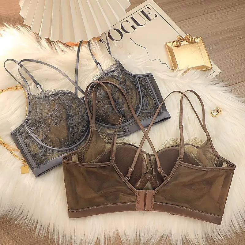 หน้าอกใหญ่ปรากฏขนาดเล็กผู้หญิง Bra ชุดสบาย Breathable Soft สุภาพสตรีชุดชั้นใน Hollow Out Lace ดอกไม้ด้านข้างชุดชั้นในสตรี