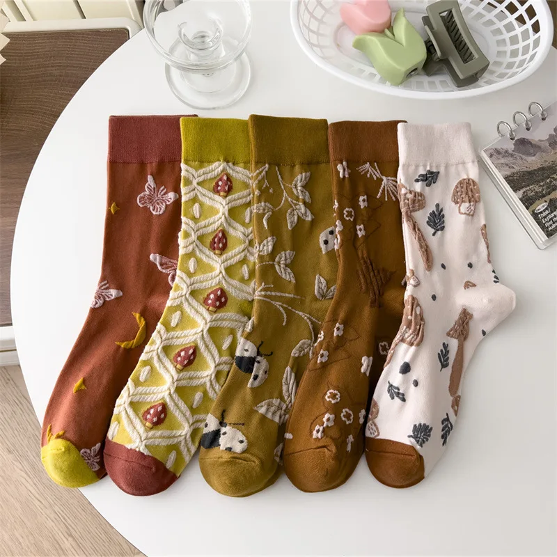 25 Pattern Cotton Harajuku Retro Women Floral Vintage Socks Novelty Ethnic Kawaii Casual Elegant Ladies Girls Sox Autumn Winter