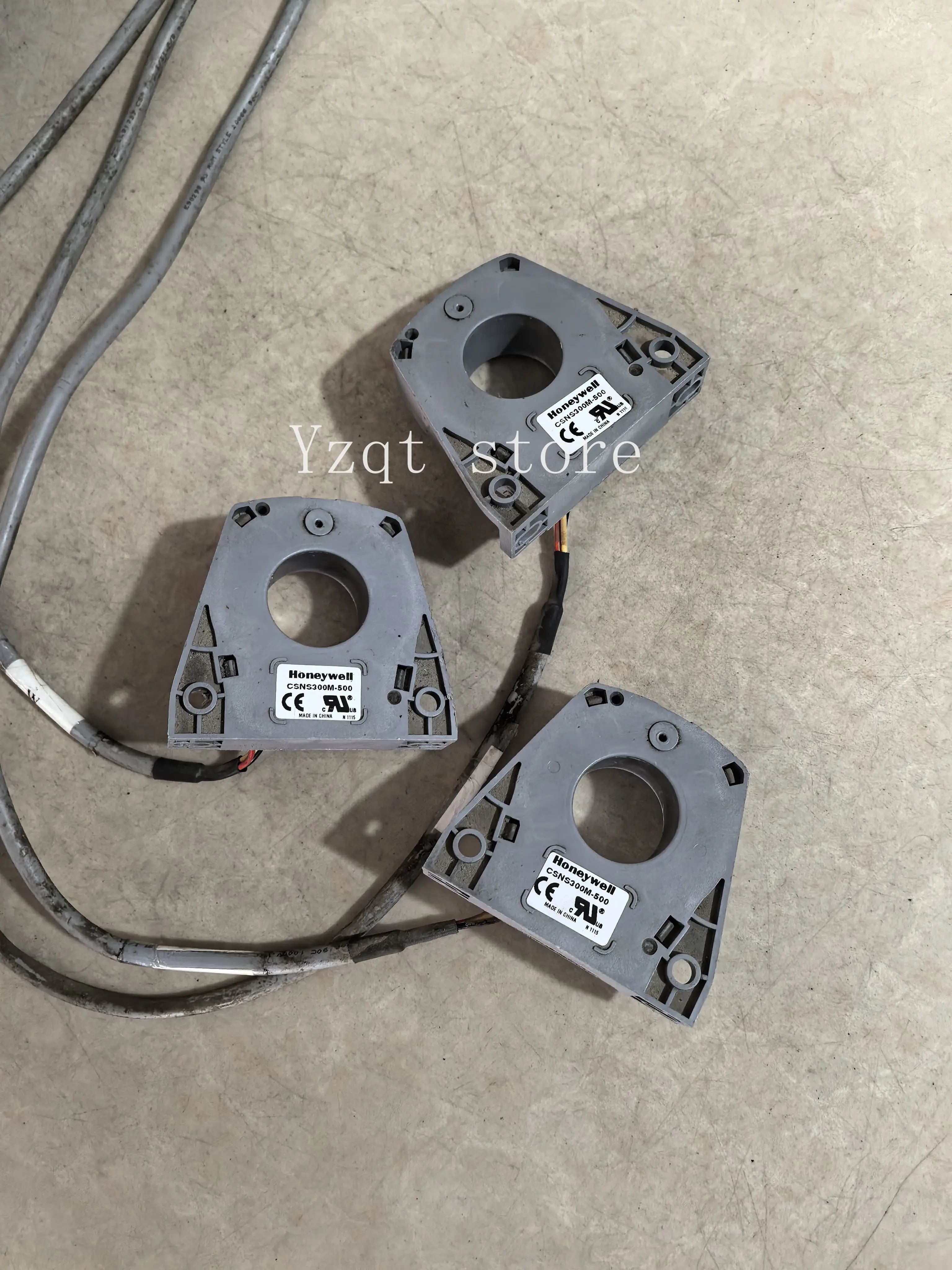 

Inverter Hall Sensor Current Transformer CSNS300M-500 Disassembly Second-hand