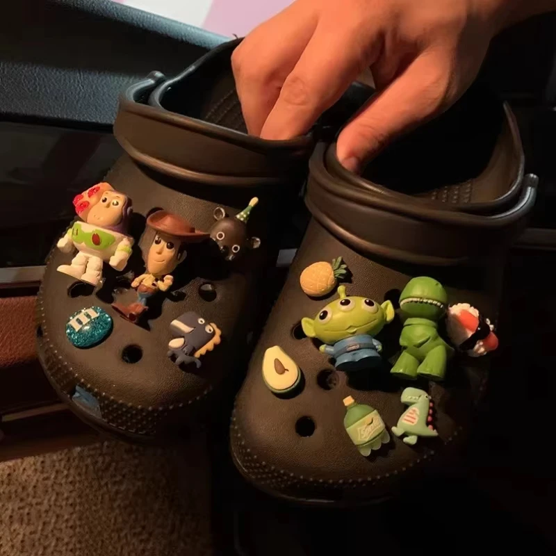 

[Горячий дизайн]Miniso Disney Toy Story, набор подвесок для обуви, модные съемные украшения с пряжкой для обуви «сделай сам», рождественские подарки