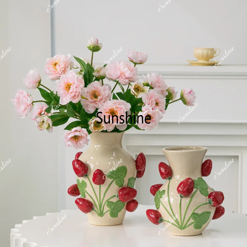 

Emboss Strawberry Vase Ceramic Vase Children's Room Artifact Floral Accessories Fruit Pot Flowerpot Home Decoration Accessories