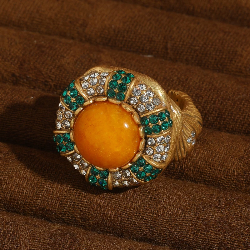 

Vintage Natural Stone Round Beeswax Yellow Ring Gold Color Rhinestone Adjustable Jewelry Woman Trends 2026 Party Accessories