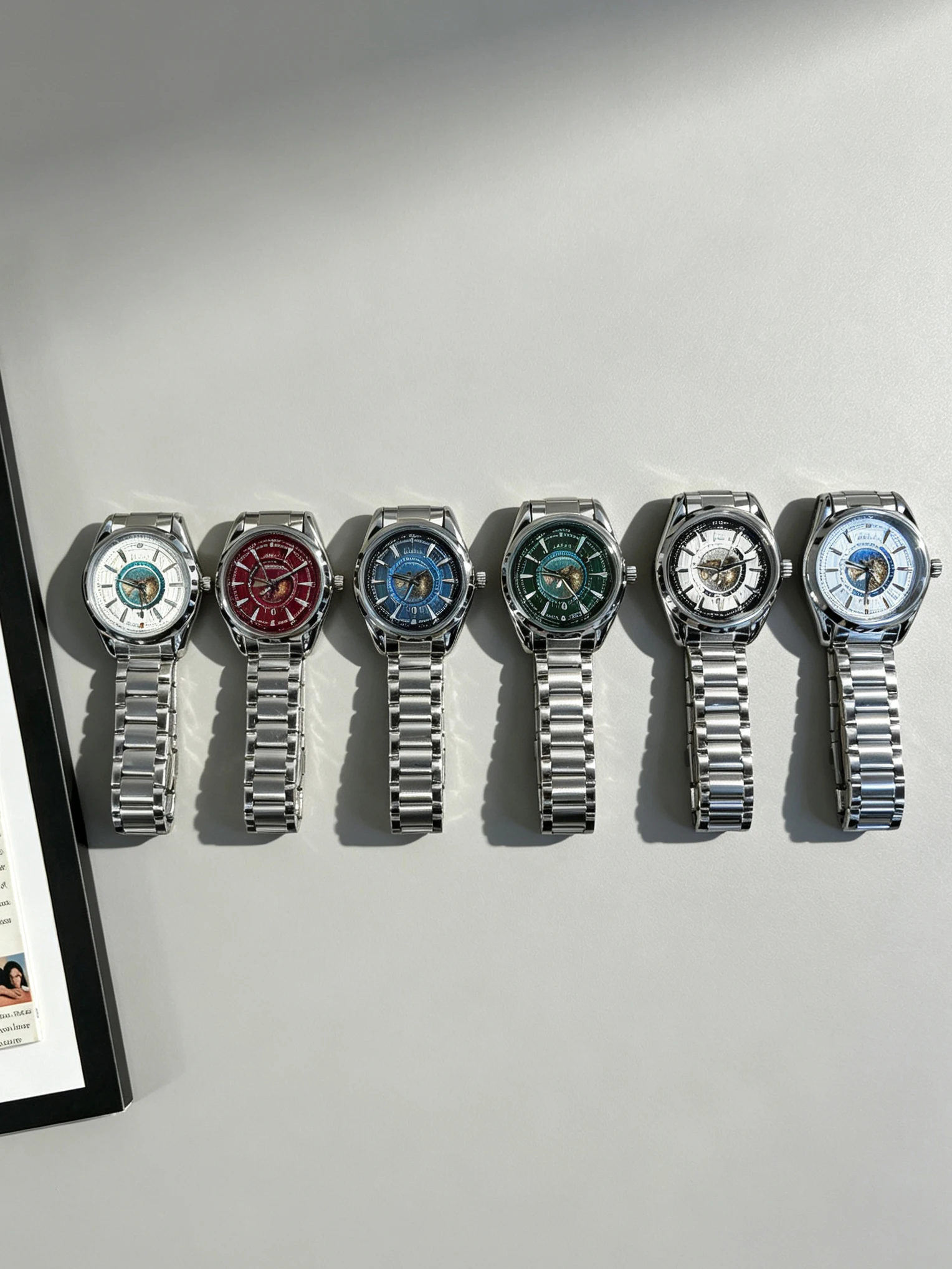 Men's World Time Quartz Watch Earth Map Dial Alloy Strap Night Light Luxury Business Men's Watch