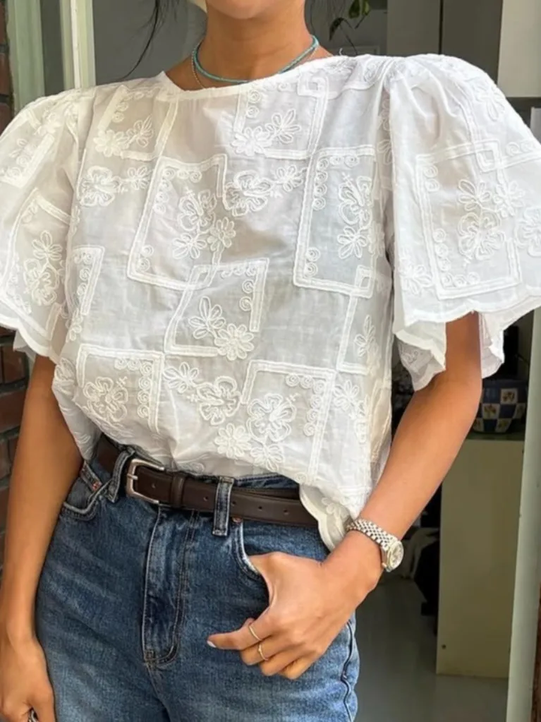 เสื้อผู้หญิงปักลายเก๋ไก๋ ดีไซน์ใหม่สำหรับฤดูร้อน ทรงหลวม ใส่ได้หลากหลาย สไตล์หรูหรา เหมาะสำหรับทำงาน ออกงาน ออนไลน์เท่านั้น