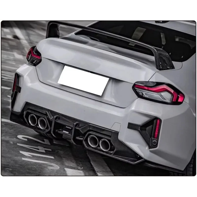 2023 + di Vendita Caldo In Fibra di Carbonio Auto Paraurti Posteriore Diffusore Labbro Per BMW M2 G87 Labbro Posteriore Cinghia Luce Diffusore Posteriore