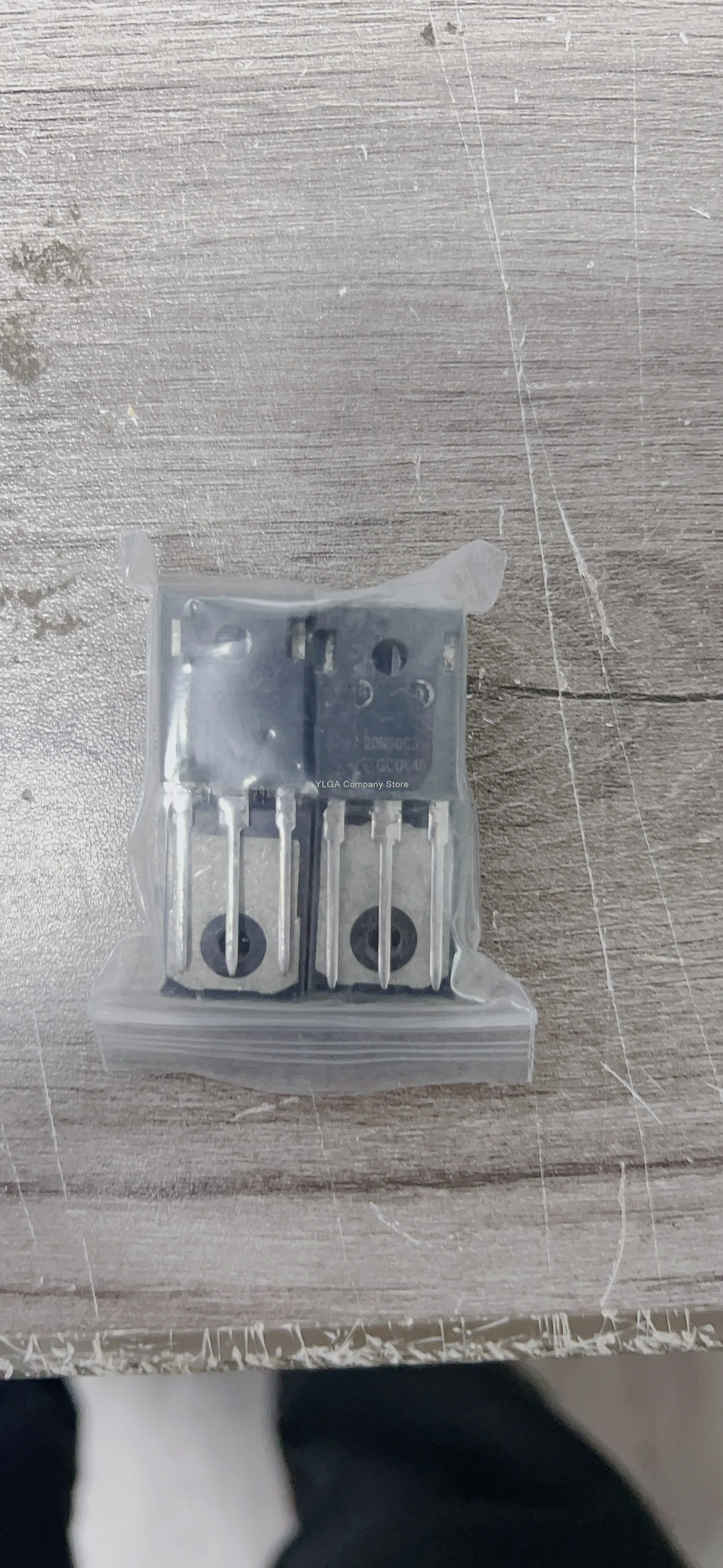 10PCS-1Fot     20N60C3 SPW20N60C3 imported original word inverter welding machine field effect tube 20A600V