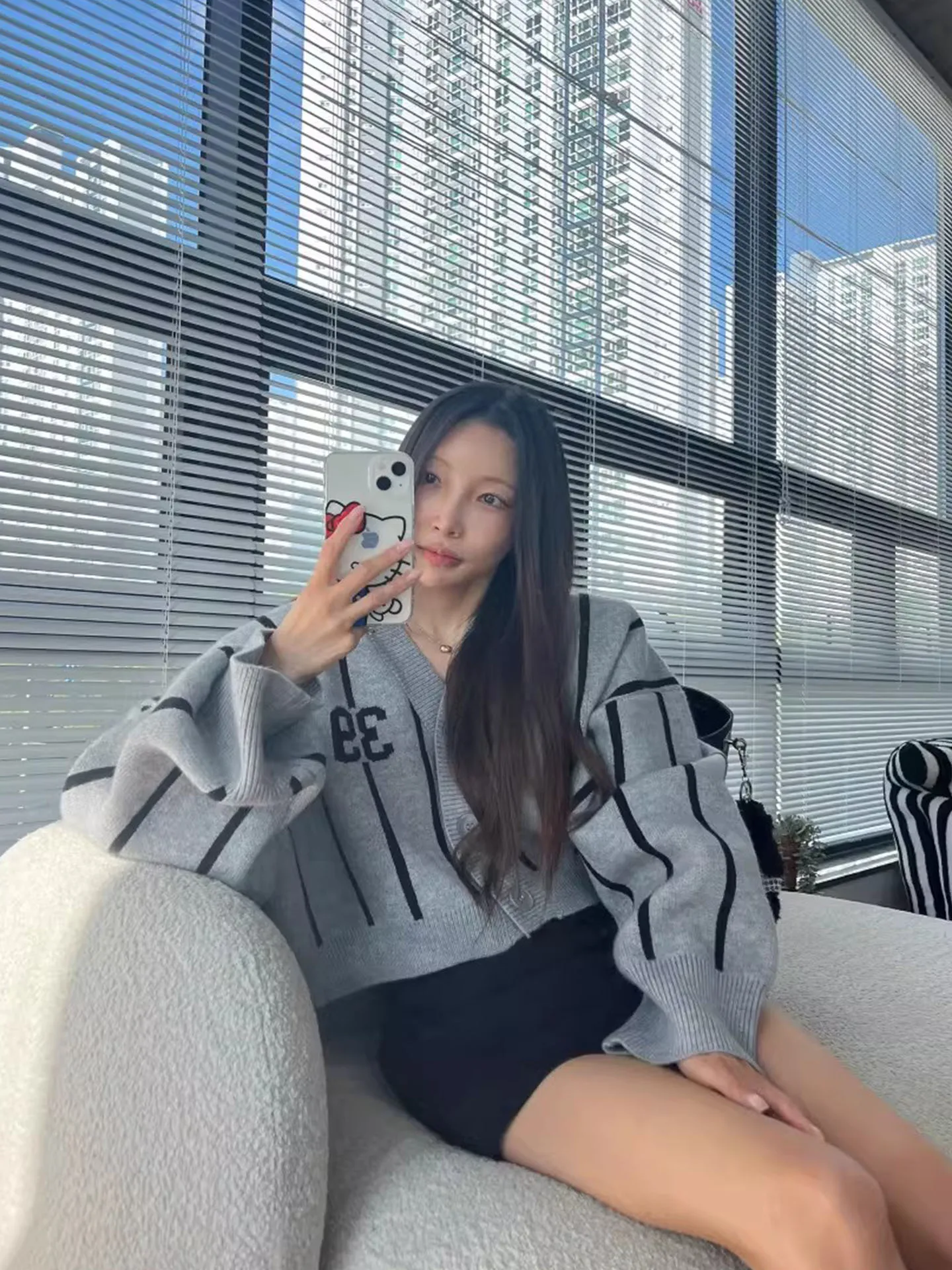 

Retro Striped Letter Print V-Ne Single Button Open Cardigan Sweater Women's Early Spring Loose Versatile Knitted Jaet