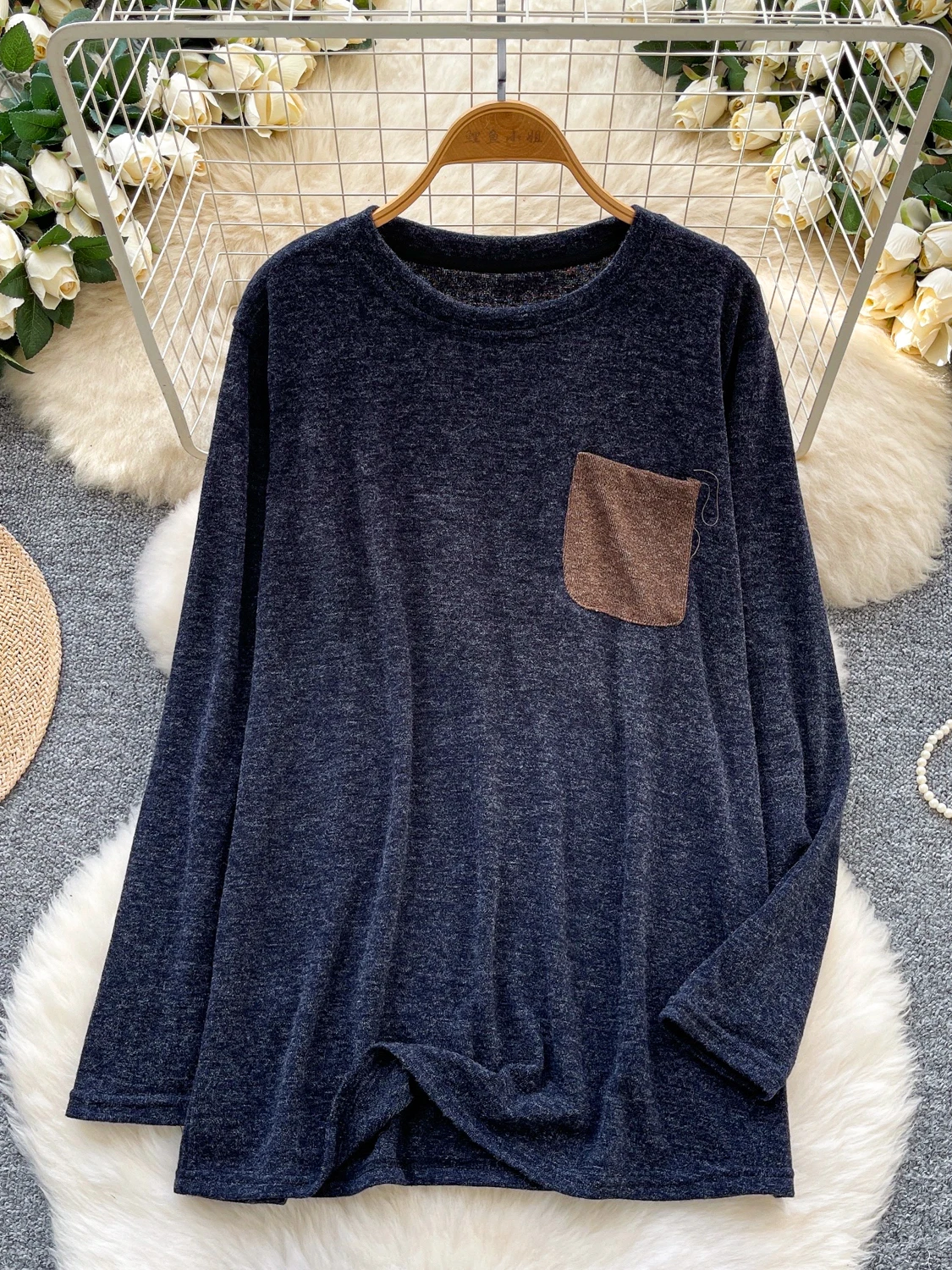 韓国スタイル カジュアル ルーズ カラーブロック ポケット ラウンドネック 長袖 レディース Tシャツ インナーウェア 快適 通気性 ポリエステル繊維