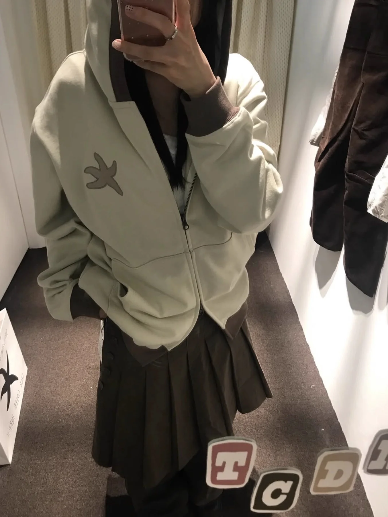 

Уникальная корейская толстовка с капюшоном SEI, осень-зима, джет, вышивка звезд, молния, повседневная свободная женская верхняя одежда