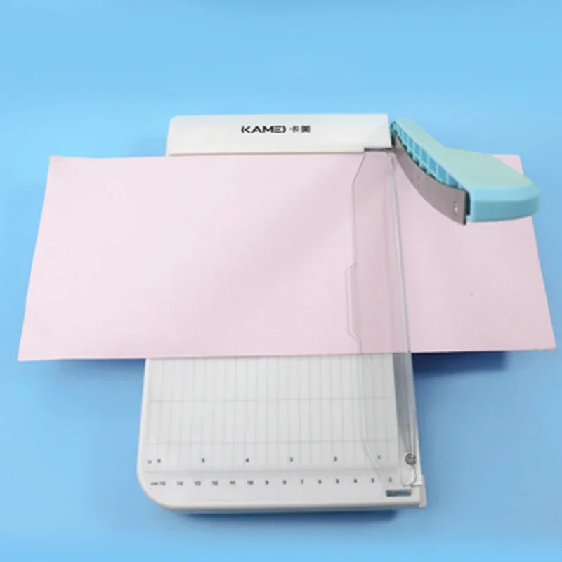 4x6 Inch Handheld Paper Trimmer – Lightweight Guillotine Cutter for Photos, Cards & Documents