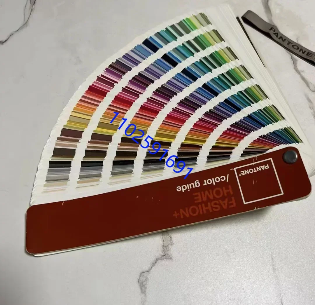 Used Pantone TPX Color Card, 2100 Colors, Matte