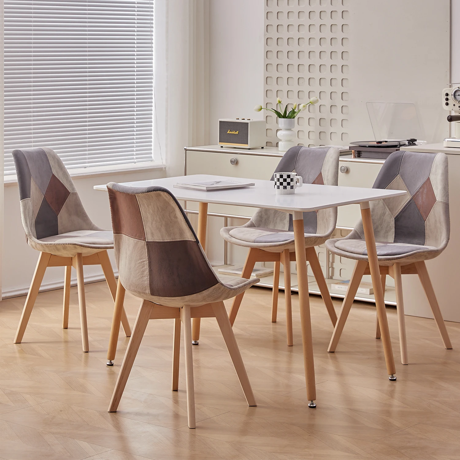 EGOONM zestaw 4 krzesła do jadalni patchworkowych krzeseł z drewnianymi nogami i wyściełanym siedziskiem do kuchni salon tkaniny technicznych