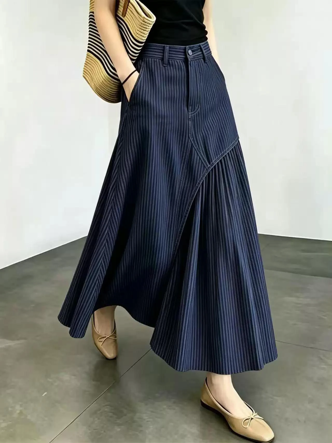 Trendy High Waist A-Line Skirt Women's Vertical Stripe Asymmetrical Korean Style Commute Skirt Summer New Arrival