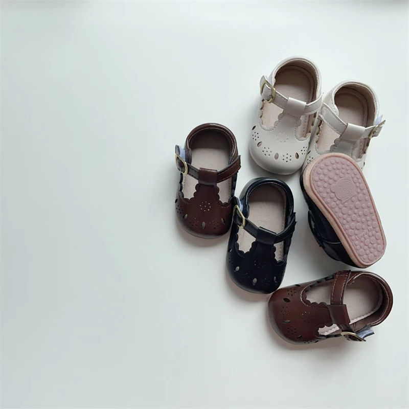 Summer Baby Girls Walking Shoes Retro Style Children Cutout Princess Shoes Soft Soled Non Slip Toddler Kids Infant Newborn Shoes