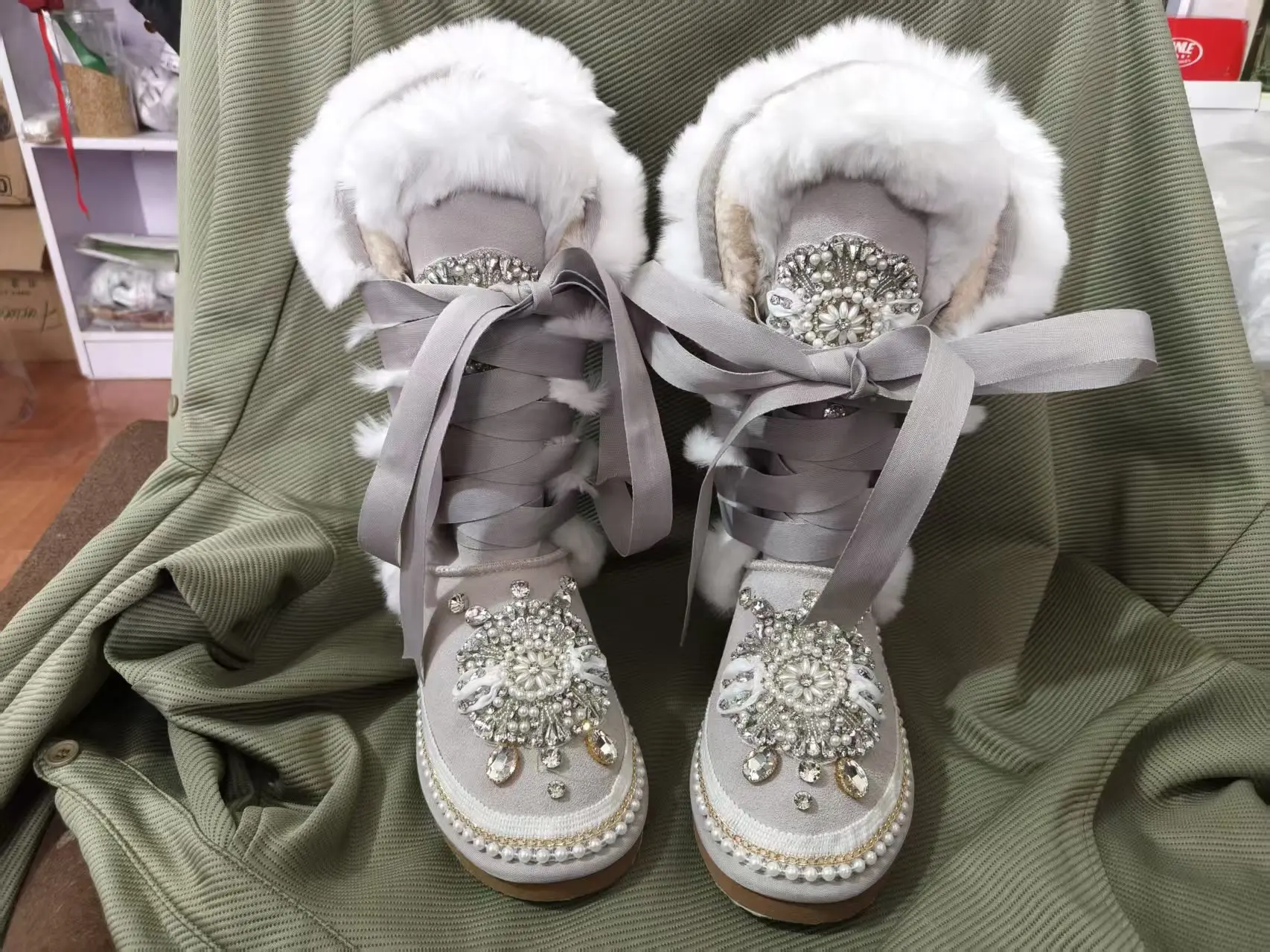 Luxurious diamond-encrusted fur snow boots, original banquet and party lace-up knee-length thickened women's cotton shoes 35-44