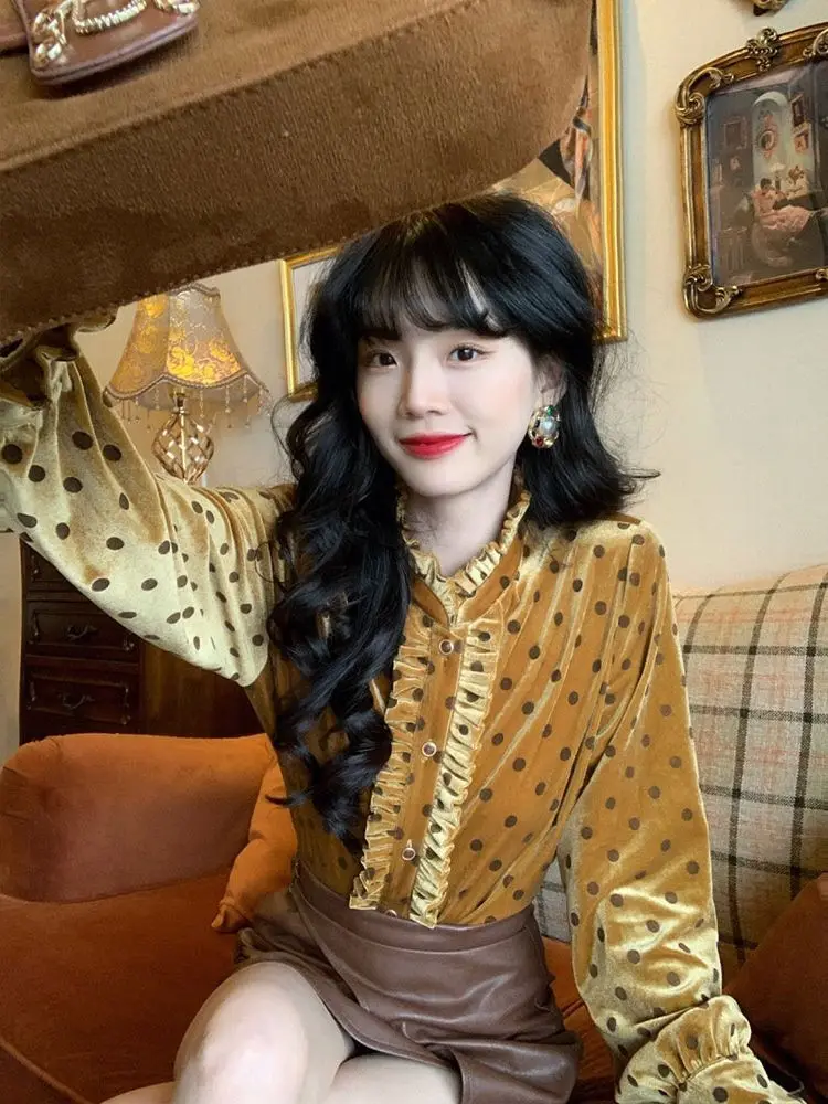 

Женская бархатная рубашка в горошек, осенняя модная женская одежда, новинка 2024, однобортная женская рубашка со складками, блузка TT629