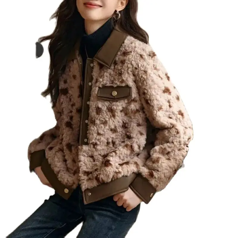 2024 Winter New Fashion Women Jacket Lazy Wind Slim Joker Temperament Printed Leather Stitching Imitation Lambswool Coat Female