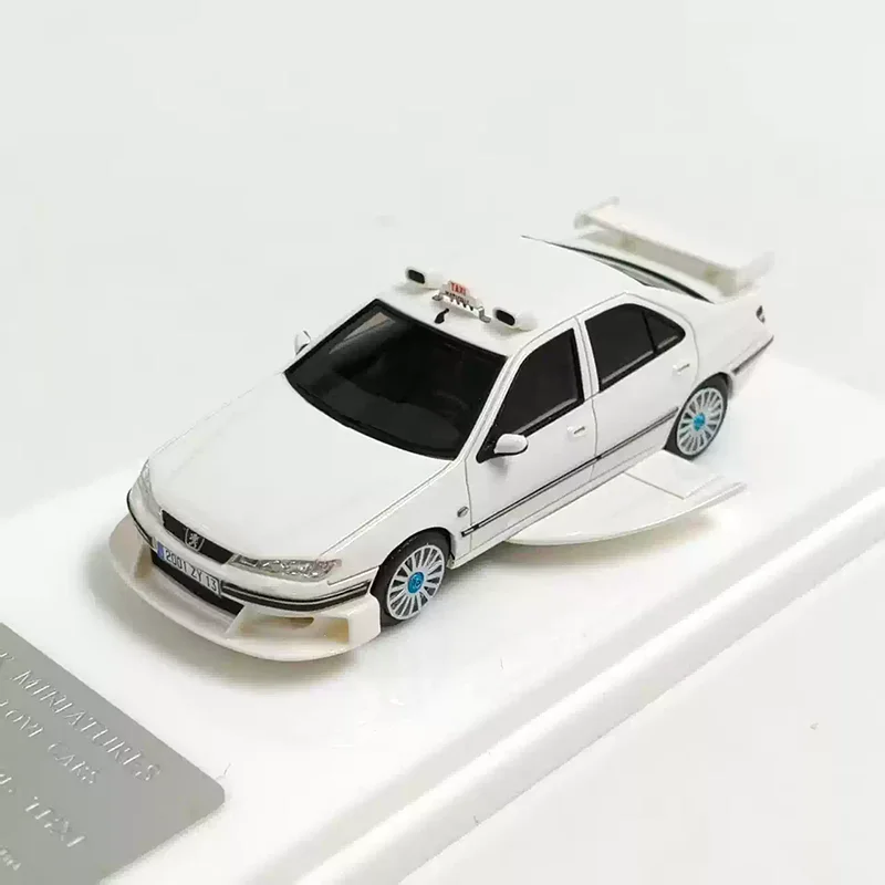 1:64 Scale Peugeot 406 Taxi Resin Simulation Car Model Collection