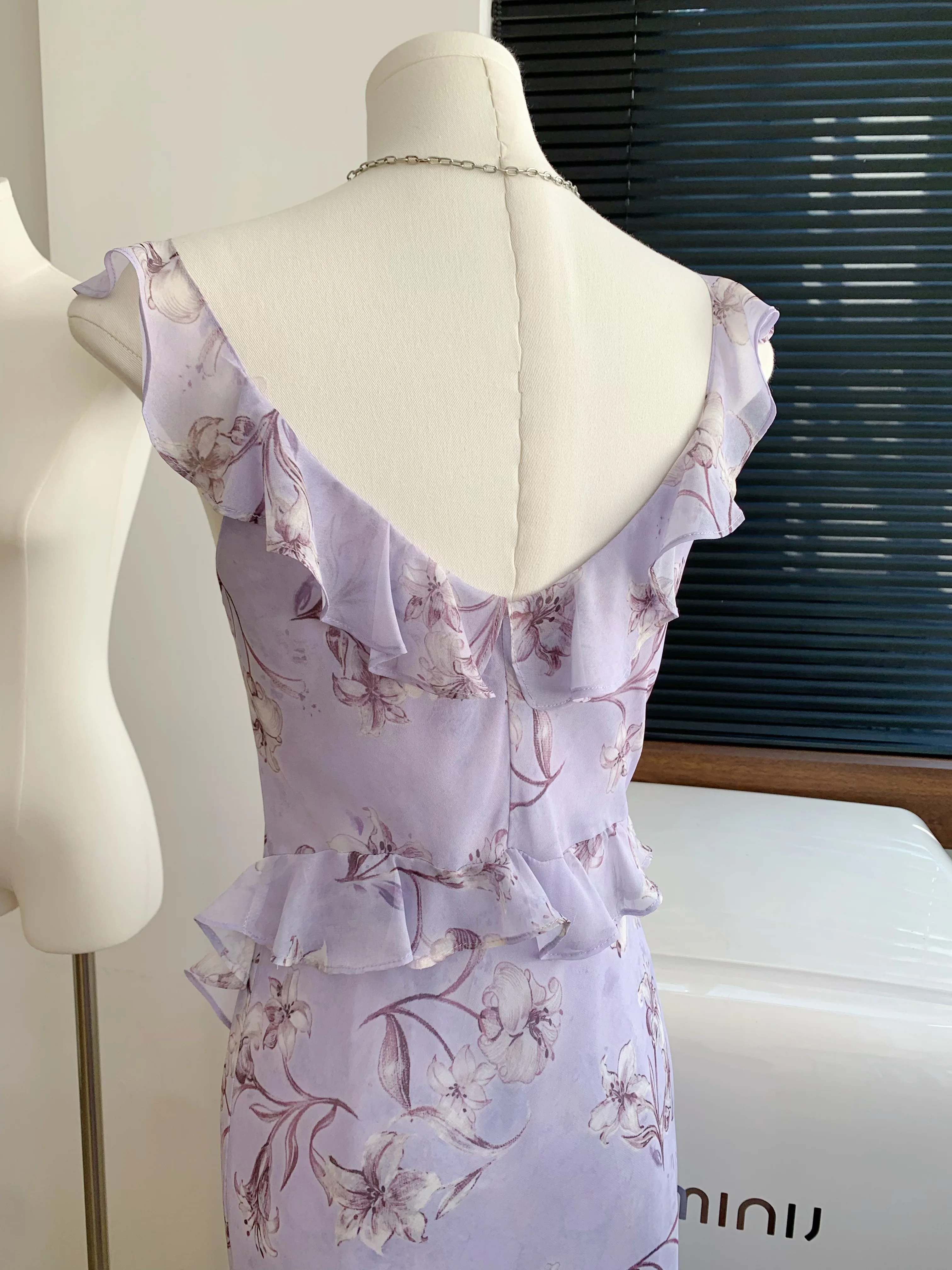 Luckymana Floral Print Halter - đánh giá và giá Sundress Midi Floral