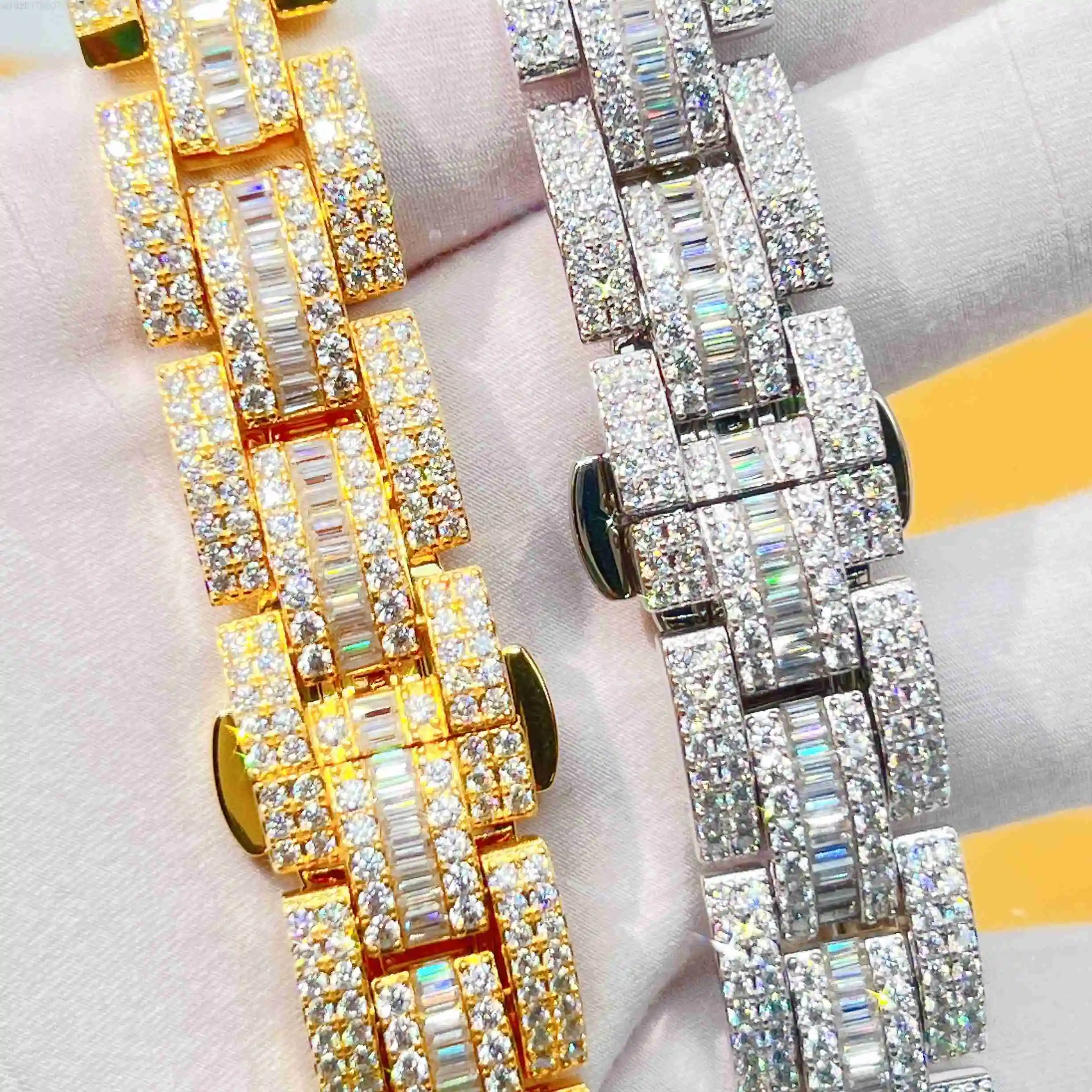 

Ready to Ship Fashion New Desgin Vvs Moissanite Baguette Cut Mens Brand Watch Miami Cuban Chain Link Bracelet