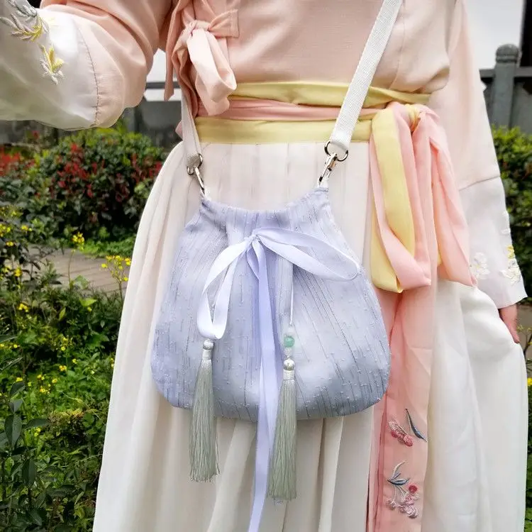 

Minimalist and Elegant Original Chinese Ancient Style Han Dynasty Paired with Tassel Daily Single Shoulder Crossover Phone Bag